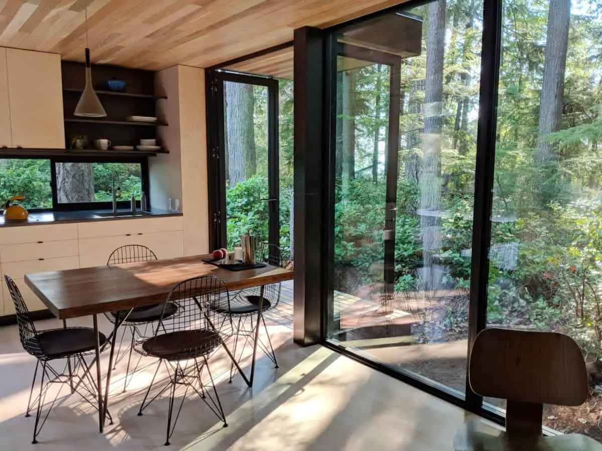 NODE Madrona modern prefab home dining and kitchen area.